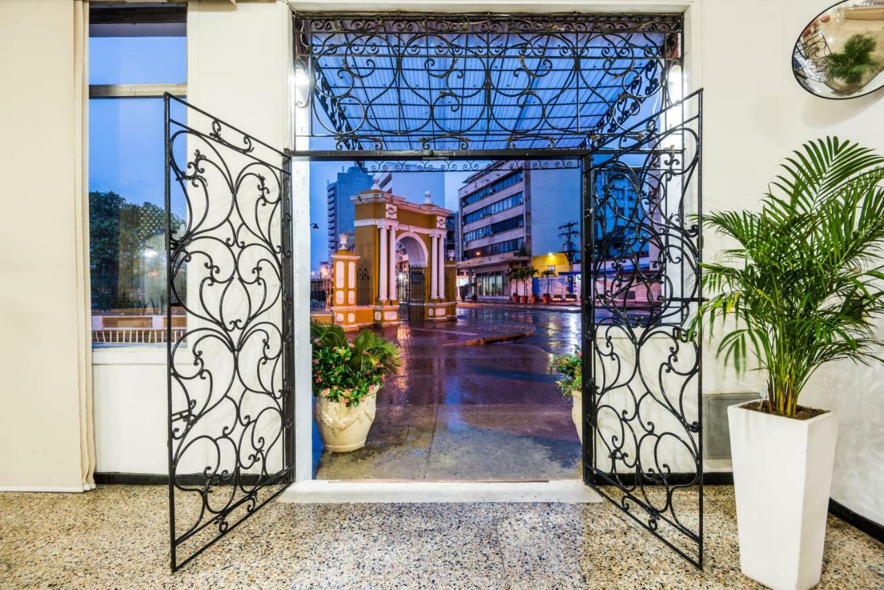 Hotel Dorado Plaza Centro Historico Cartagena Exterior photo